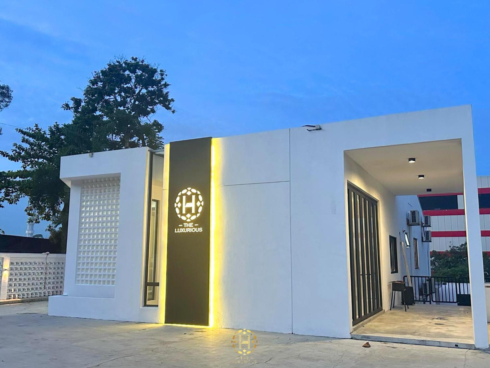 The Luxurious 27, Johor Bahru Exterior foto