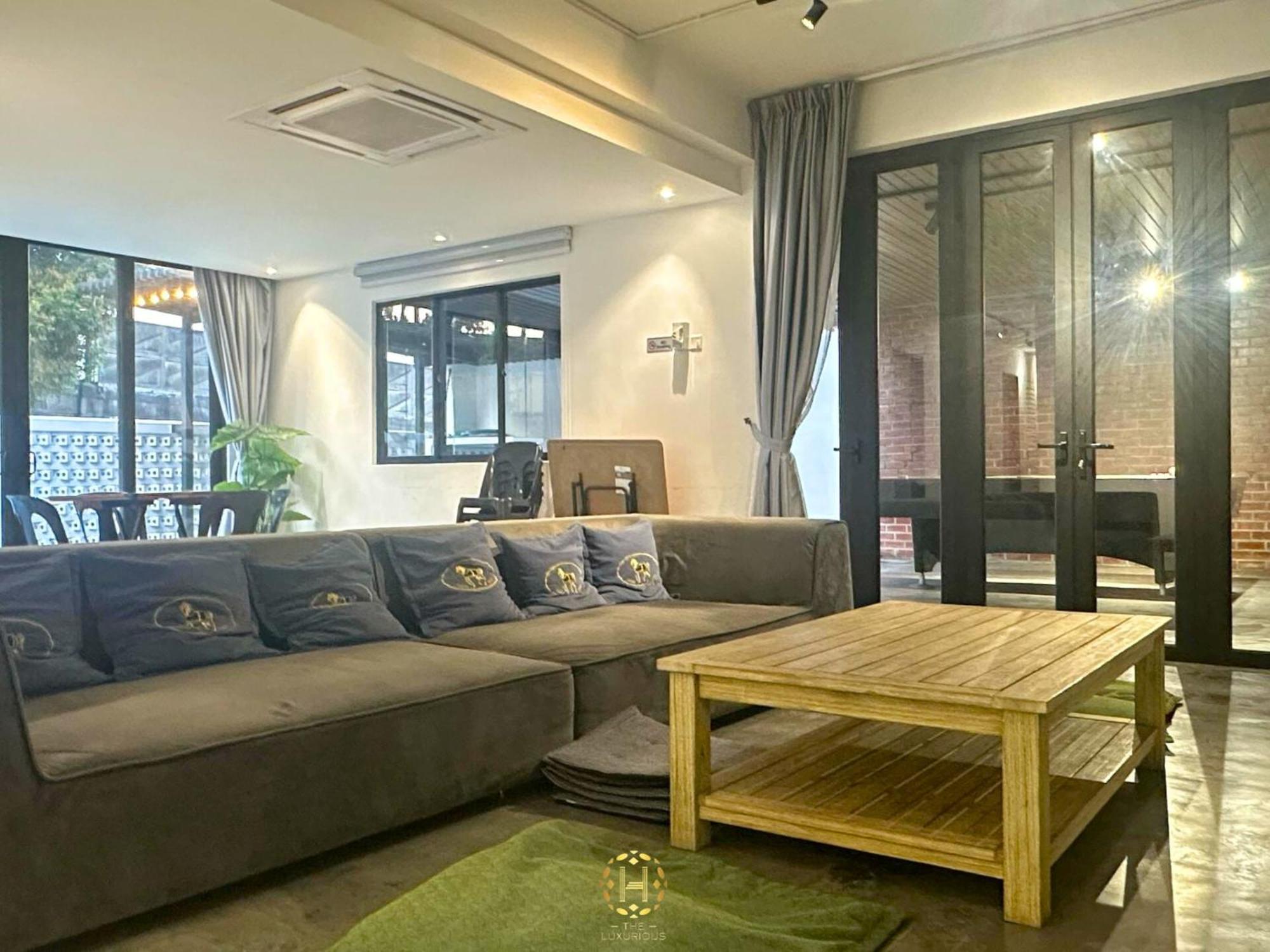 The Luxurious 27, Johor Bahru Exterior foto